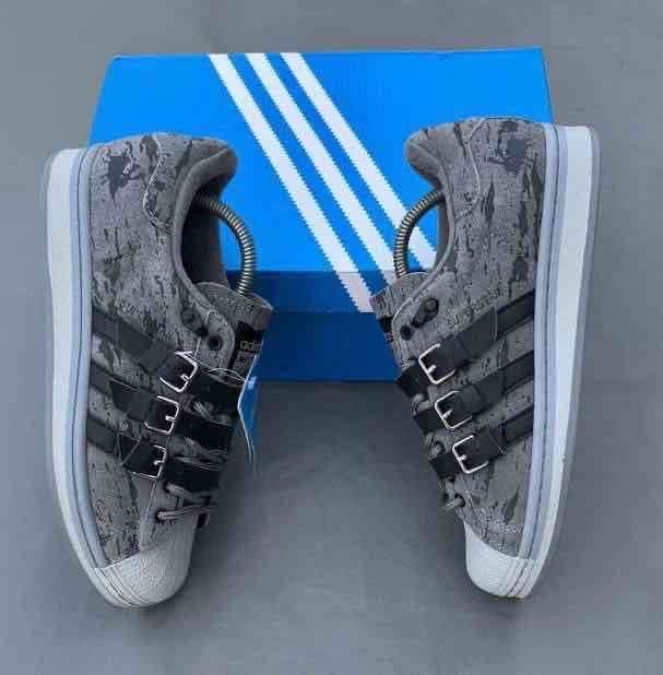 Chaussures adidas