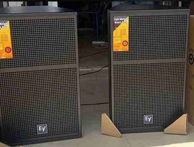 Satellite EV IMPORTÉ  31 pouce