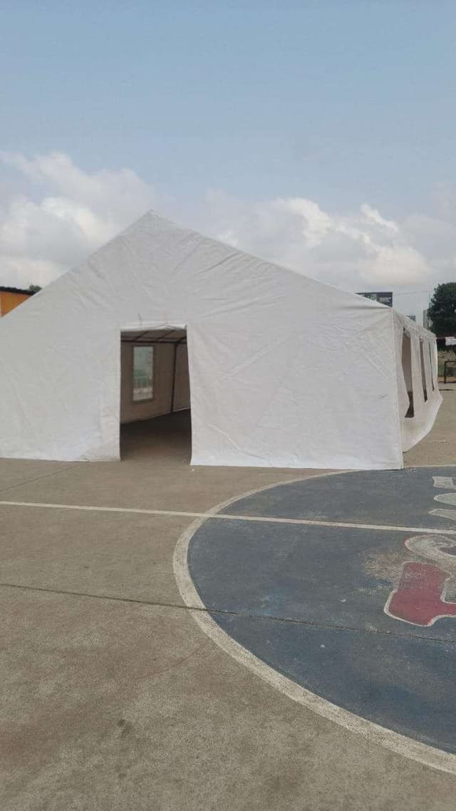 Confection et vente de chapiteaux 150m2