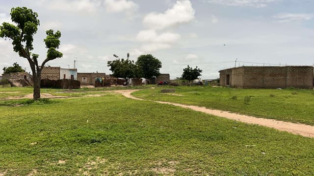 Terrain de 500 mètres carrés à vendre à Mbour Sénégal