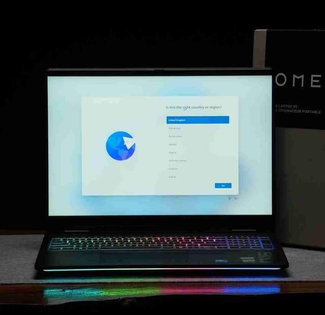 HP OMEN MAX 16 – Ultra 9 275HX – RTX 5090 – 128Go RAM – 4To SSD