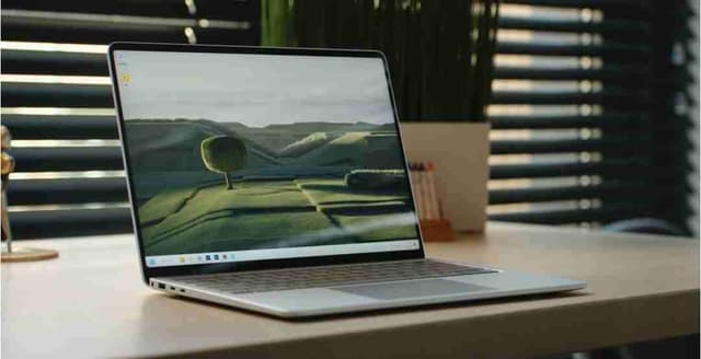 MICROSOFT SURFACE LAPTOP 7 (159) – 2024 🚀 Snapdragon X Elite – Puce IA intégrée – Copilot+ PC