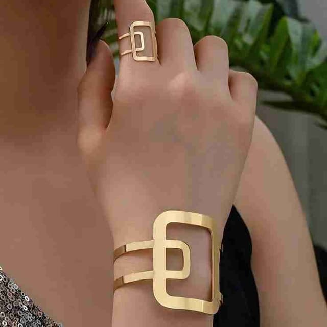 Un éclat au poignet – Bracelet mode et élégant