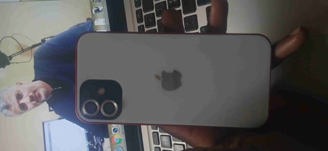 IPhone 12 simple