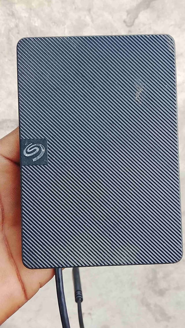 Disque dur d'extension seagate 2 tera soit 2000 GB