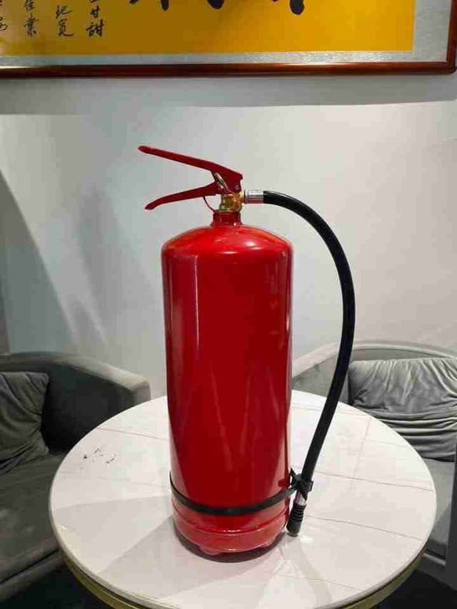 EXTINCTEUR