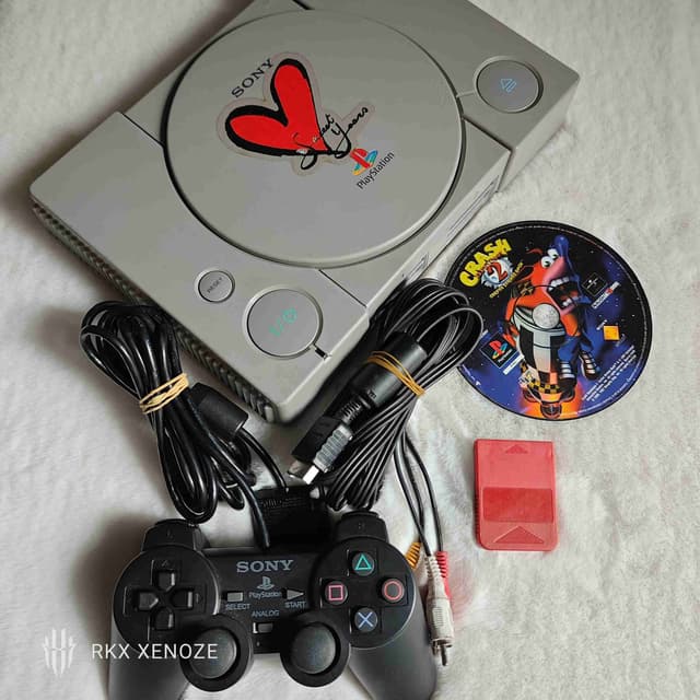 PS1 Non tropicalisé + Un Jeux