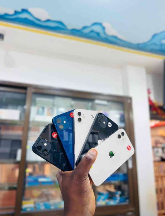 iPhone 11