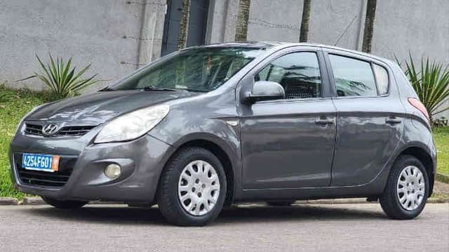 HYUNDAI i20 - Idéale Yango & Ville
