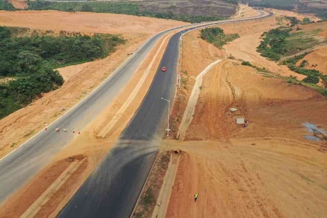 Terrain en vente à ANGRE