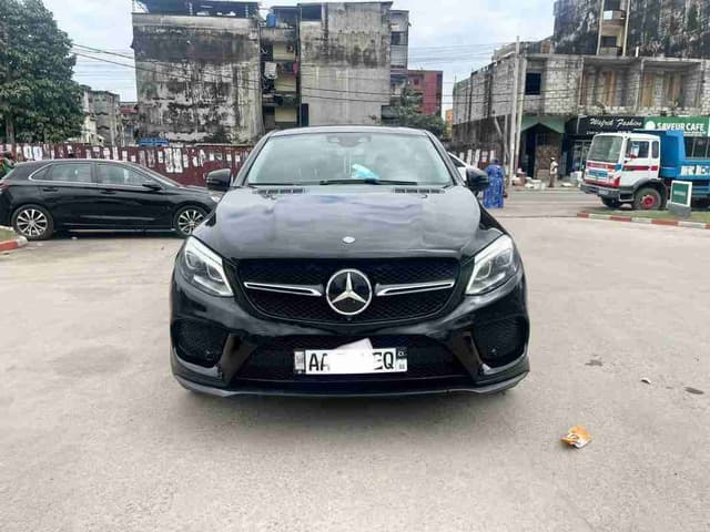 SUPERBE MERCEDES-BENZ GLE 450 FULL OPTIONS ANNÉE 2017 DISPONIBLE SUR ABIDJAN