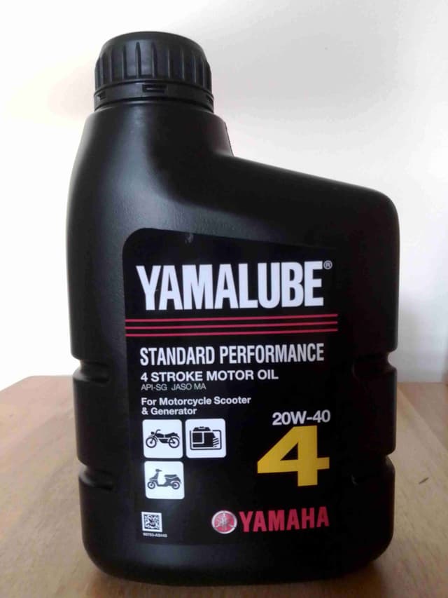 Huile à moteur YAMALUBE - Originale - Gros et detail