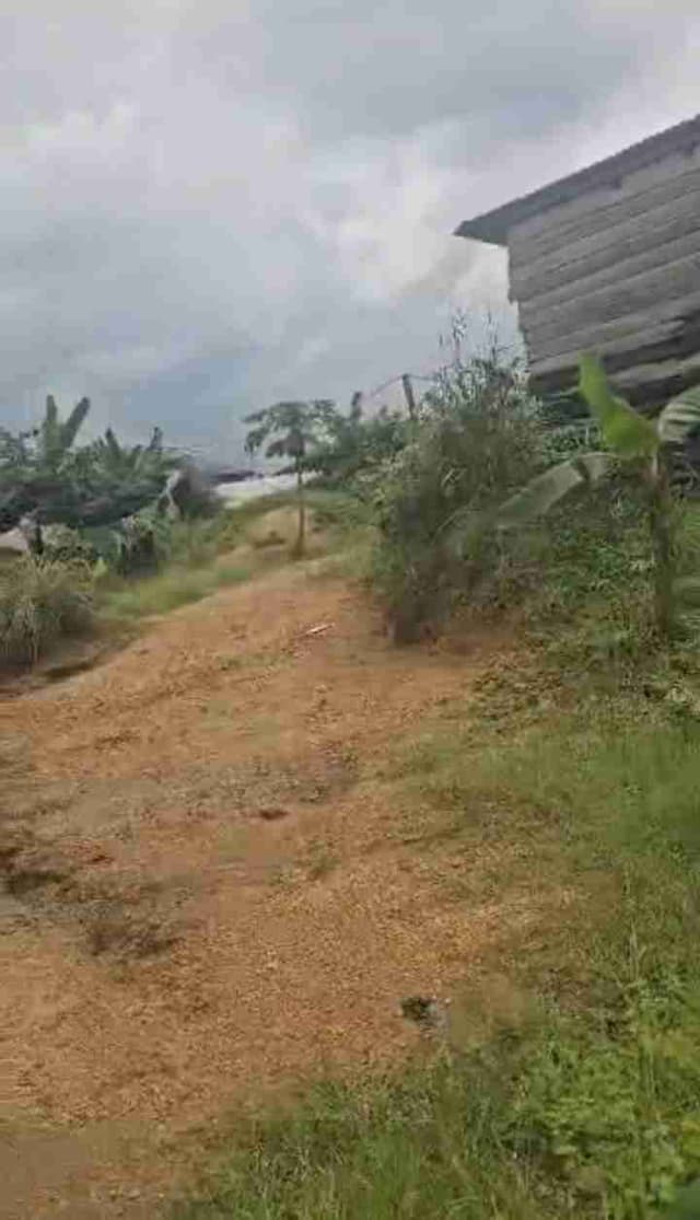 Terrain sec a vendre a mbawang bakoko