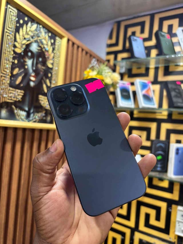 iPhone 15 pro 128gb