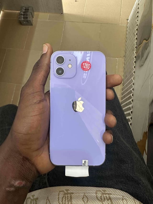 iPhone 12 simple 128 giga venant