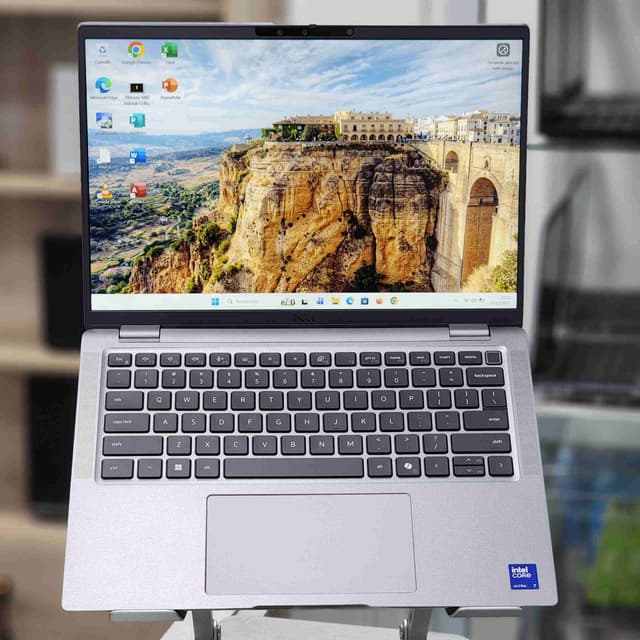 DELL Latitude 7450 Doté d'un processeur core Ultra 7 (Intelligence Artificielle intégré)😱 14ème génération🤩