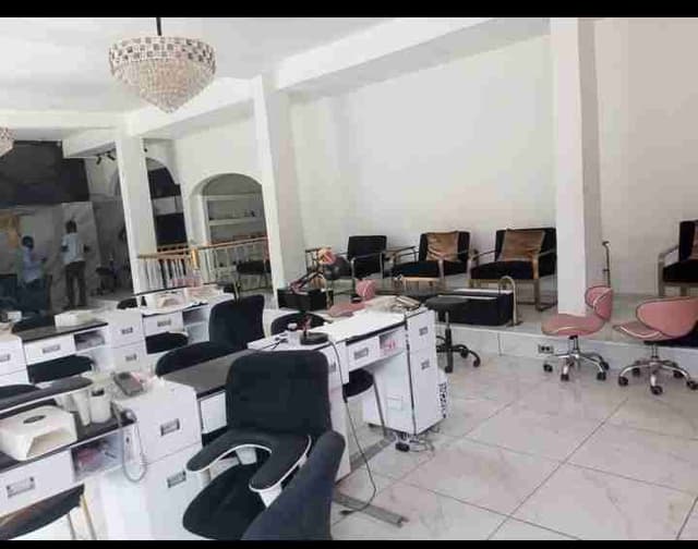 Espace commercial a louer a Bonapriso