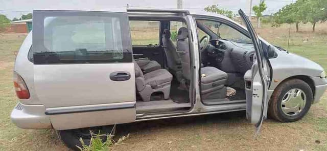 Voiture à vendre et location
