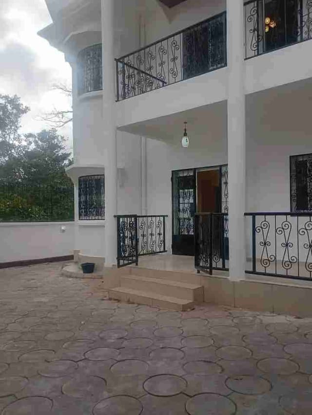 Duplex Yaoundé bastos