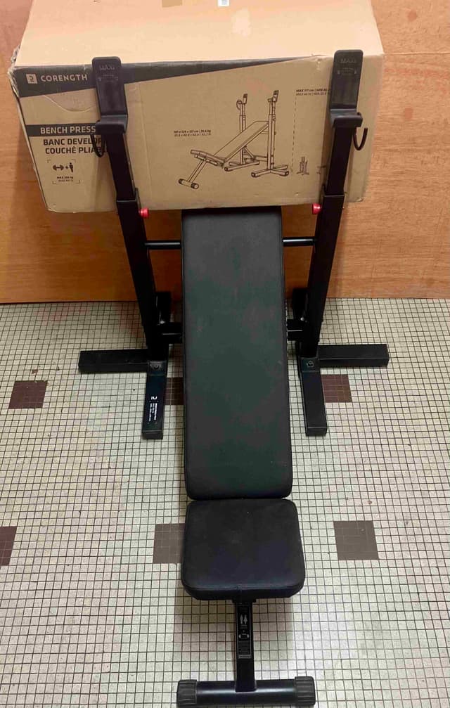 Banc de musculation avec chandelles pliables, inclinable - bench press fold