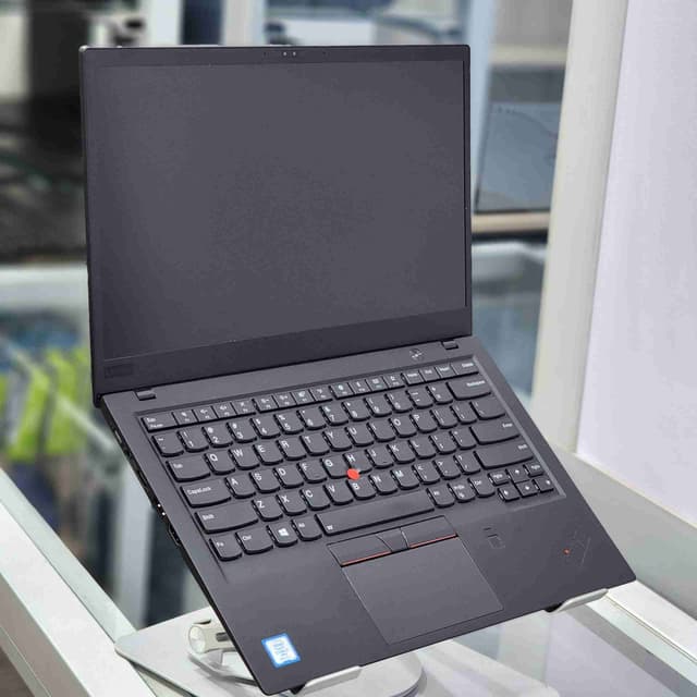 LENOVO Thinkpad X1 Carbon Gen 7 Core i7 vPro 8eme génération 🤩