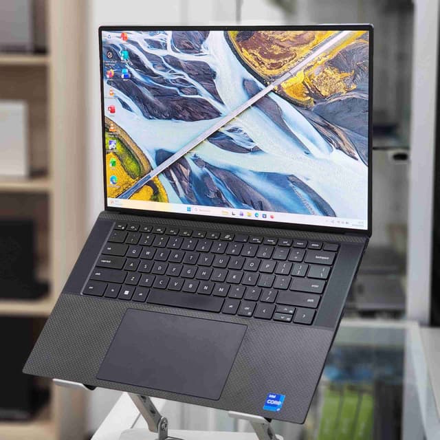 DELL Précision 5560 doté d'un processeur Core i7 11eme génération de type "H"