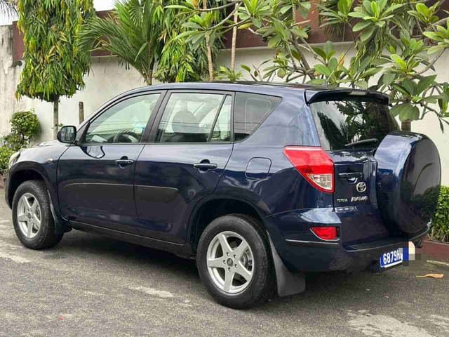 Toyota RAV4 en vente