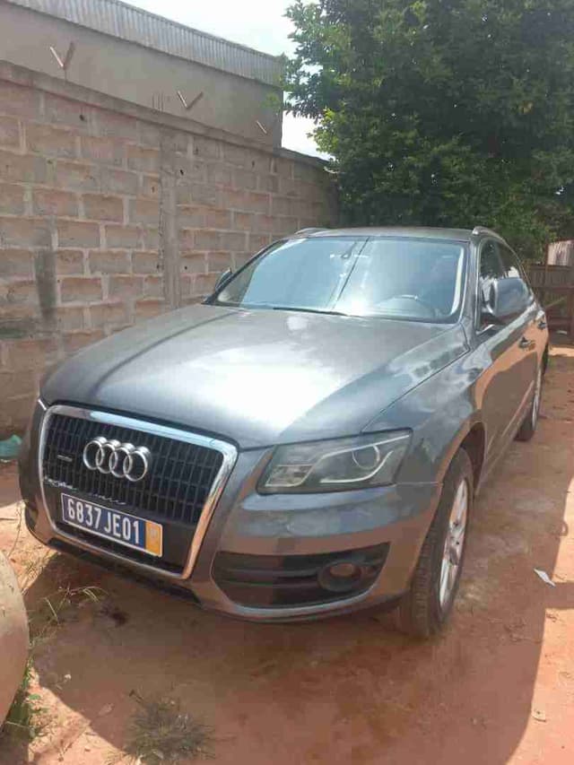AUDI Q5 QUATTRO 3.2L