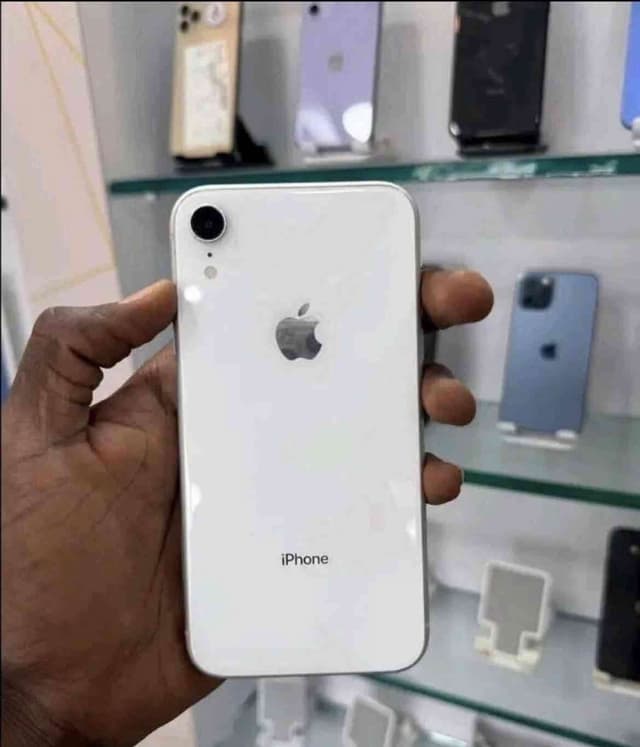 iPhone XR 64gb