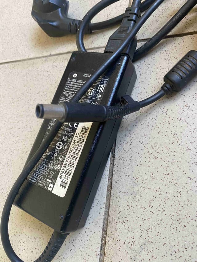 Chargeur PC hp