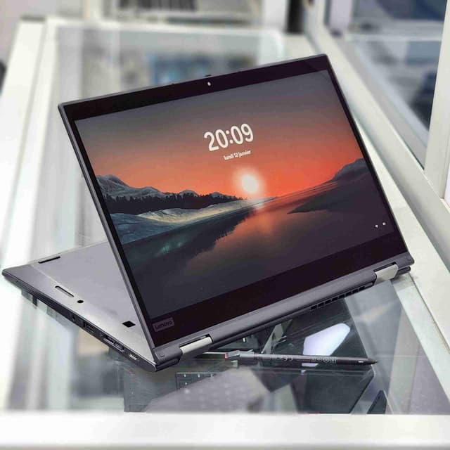 Lenovo Thinkpad X390 Yoga core i5 8th génération Ecran Tactile  rotation x360°