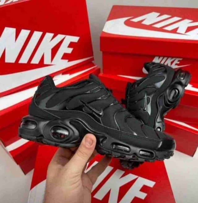 Chaussures Nike Tn