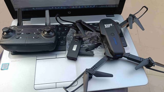 Drone Kidy pilote2
