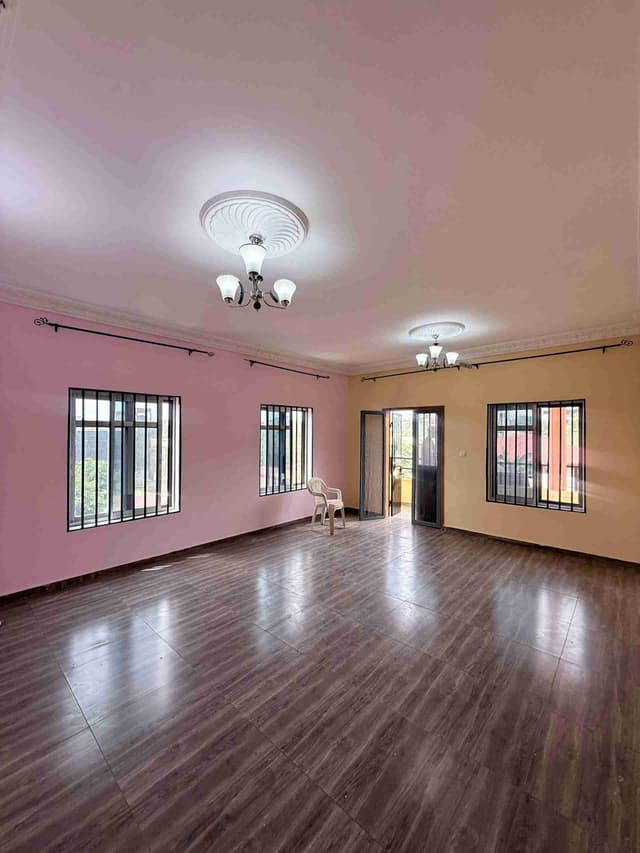 YAOUNDÉ APPARTEMENT MODERNE A LOUER À NKOLFOULOU