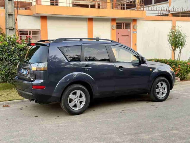 Mitsubishi Outlander en vente
