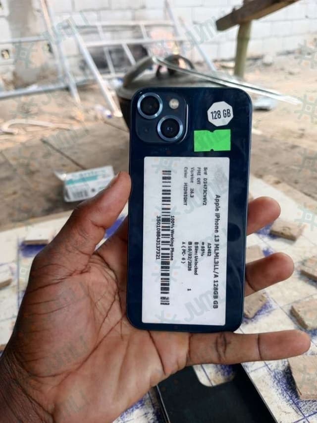 iPhone 13 ; 128giga