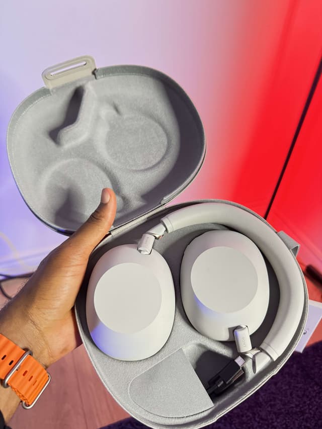 Sony WH-1000XM6 | Casque sans fil à réduction de bruit